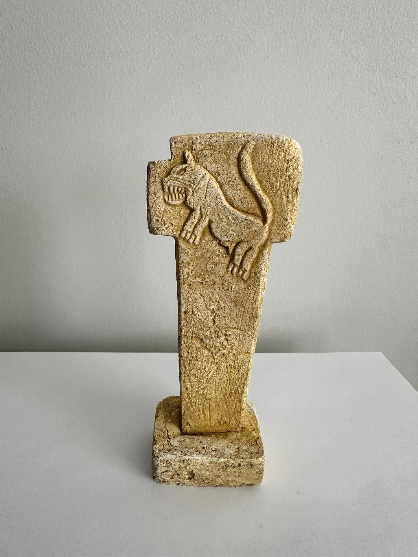 Anatolian Gift BoxGobeklitepe - Lion - shaped Pillar / Netflix Tv Series THE GIFT (ATIYE) Gobeklitepe , Urfa