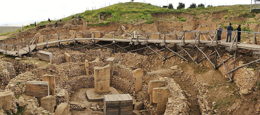 Göbeklitepe: Zero Point of History - Anatolian Hands