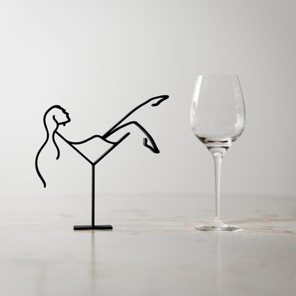 Anatolian Gift BoxCocktail Woman - Customized Line Art Figure
