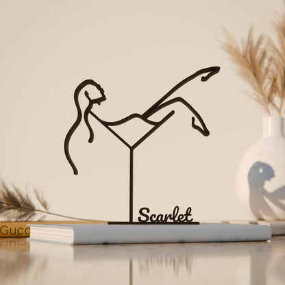 Anatolian Gift BoxCocktail Woman - Customized Line Art Figure