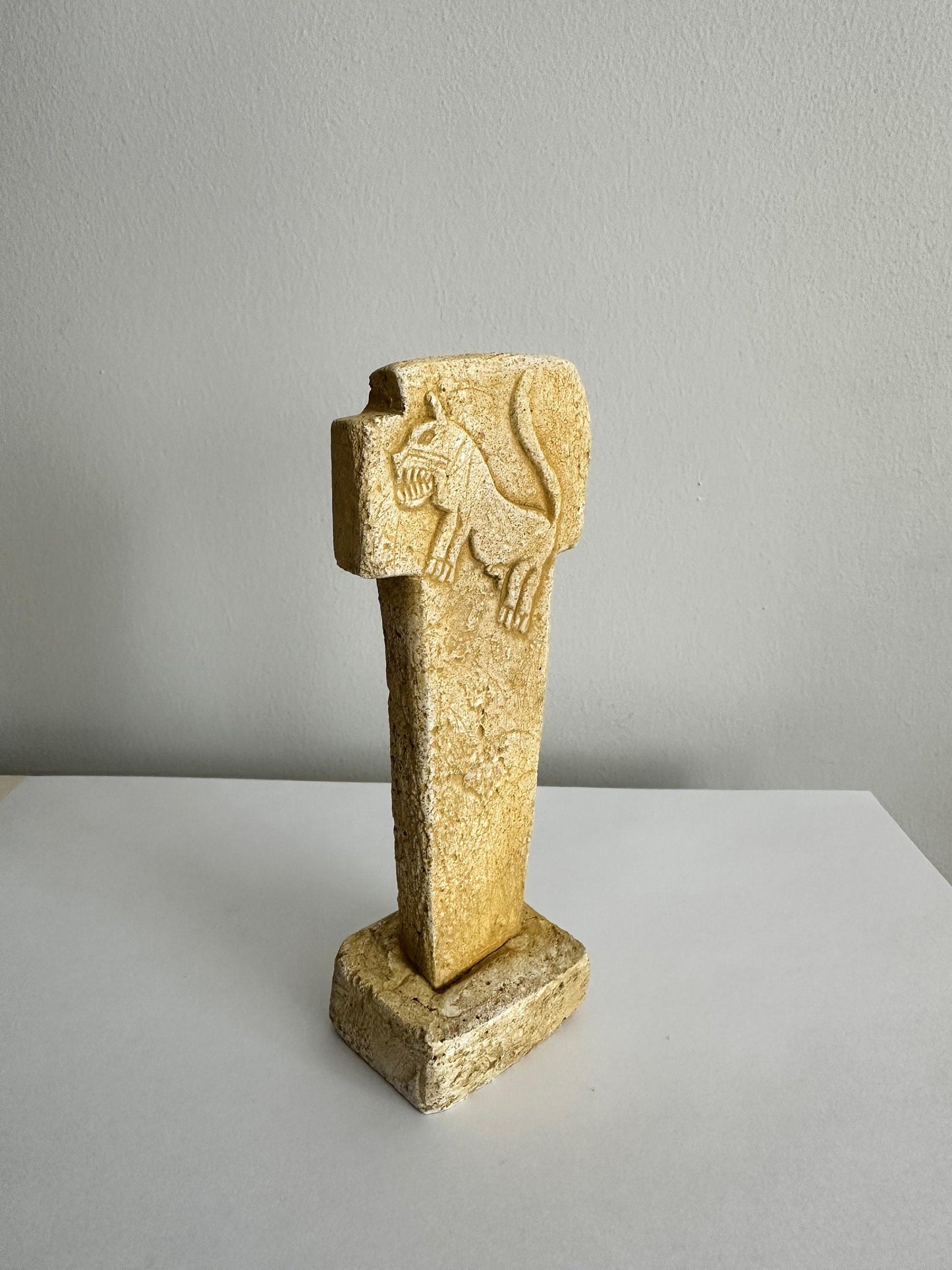Anatolian Gift BoxGobeklitepe - Lion - shaped Pillar / Netflix Tv Series THE GIFT (ATIYE) Gobeklitepe , Urfa