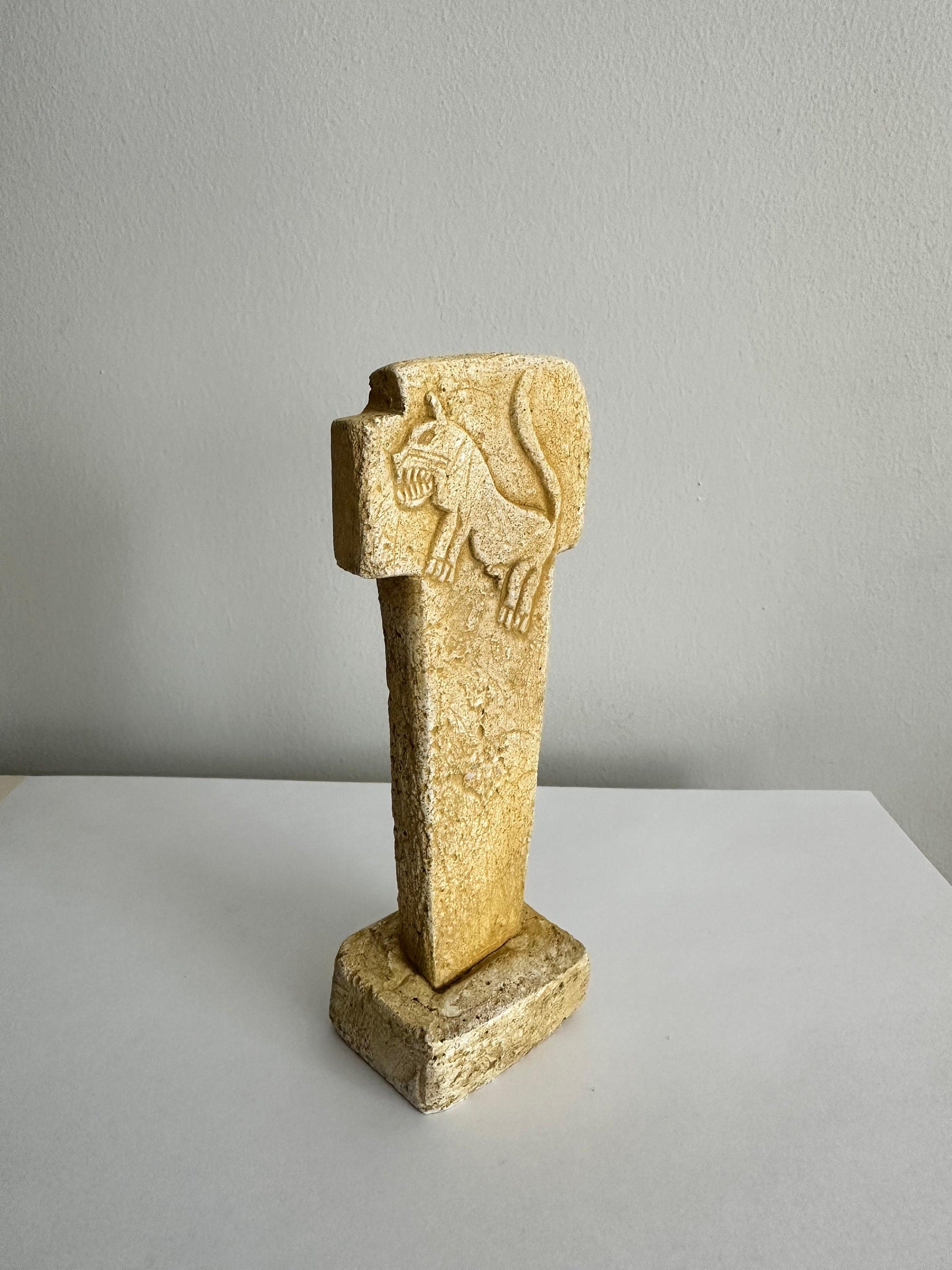 Anatolian Gift BoxGobeklitepe - Lion - shaped Pillar / Netflix Tv Series THE GIFT (ATIYE) Gobeklitepe , Urfa