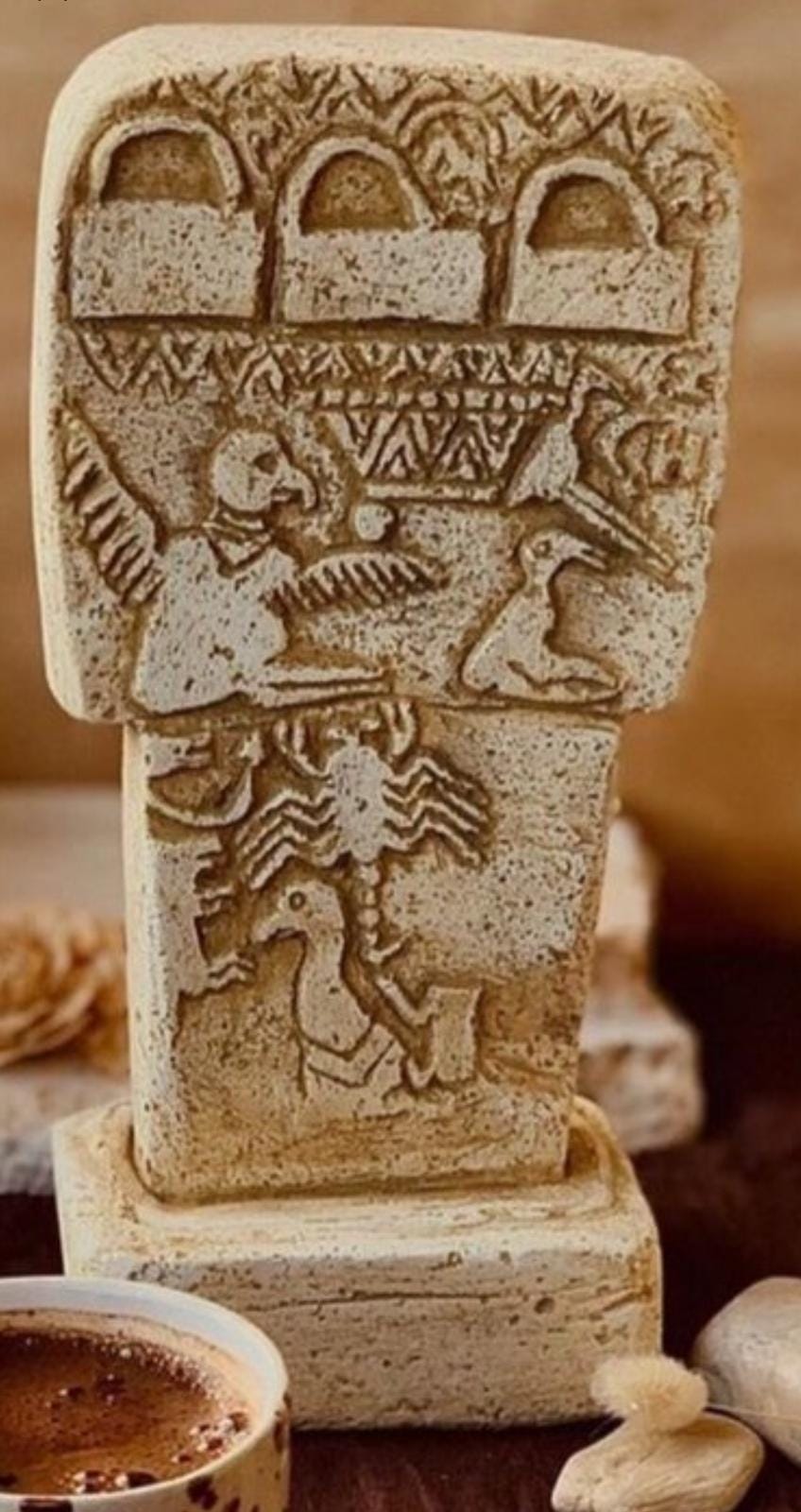 Anatolian Gift BoxGobeklitepe Statue - Pillar 43 - Big Size