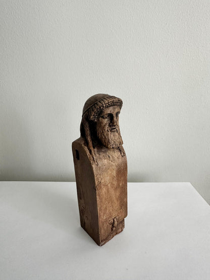 Anatolian Gift BoxHermes Column: A Timeless Guide for Travelers