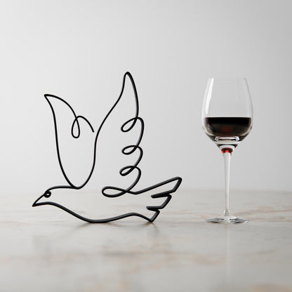 Pigeon - Line Art Figure