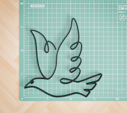 Pigeon - Line Art Figure