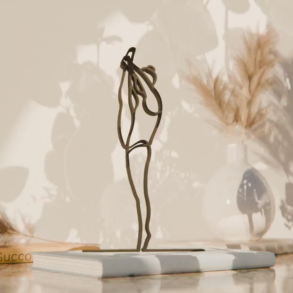 Ballerina 04 - Line Art Figure