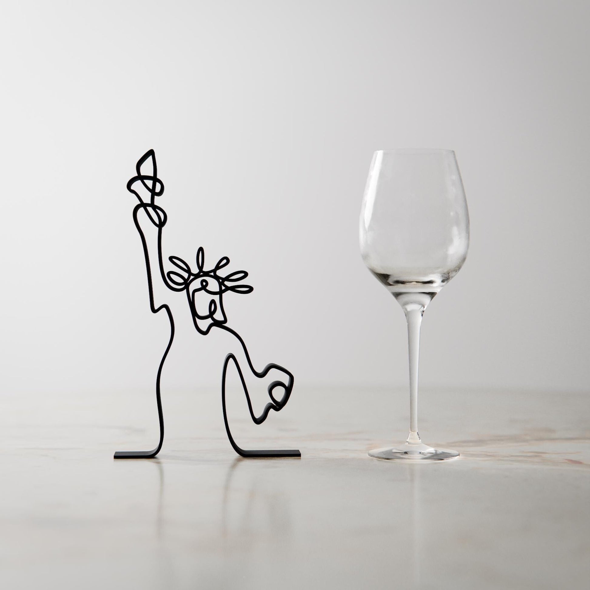 Anatolian Gift BoxStatue of Liberty - Customized Line Art Figure