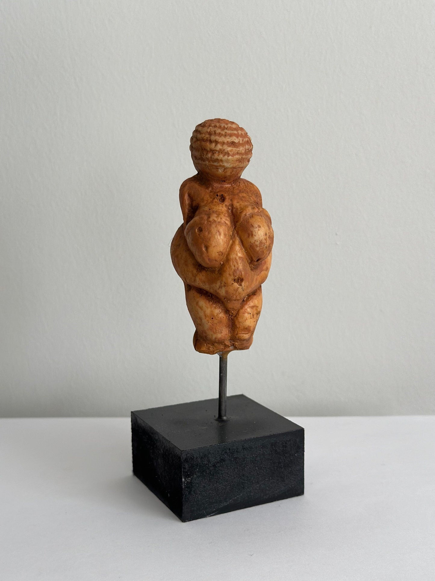 Anatolian Gift BoxVENUS OF WILLENDORF Statue